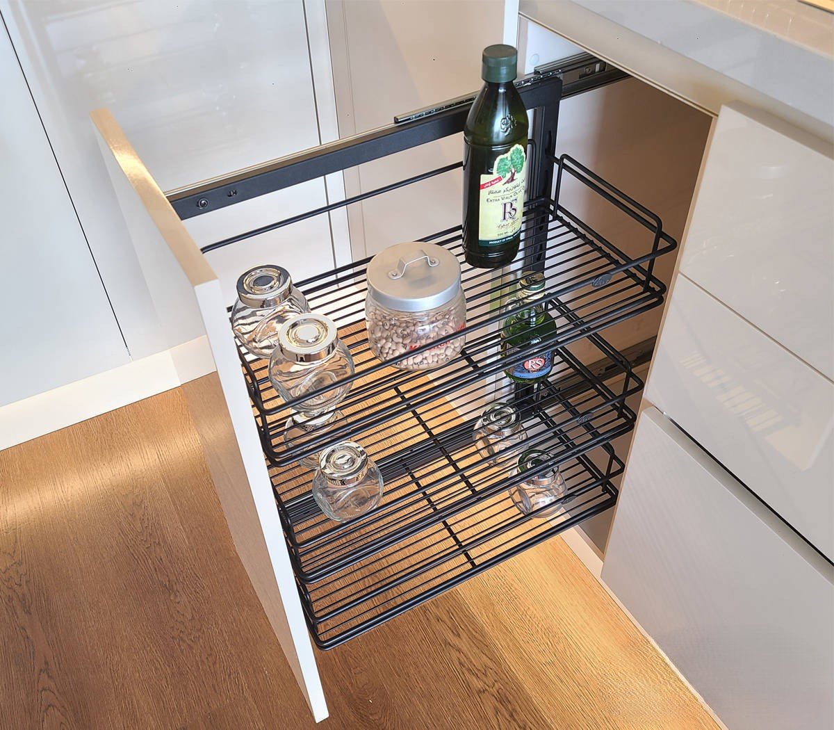 3 SIDE BASKET PULL-OUT